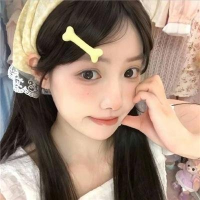 哈啰,我叫朵莉丝